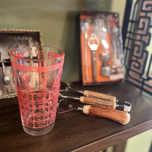 Vintage Midcentury Federal Glass Cocktail Shaker - Picture 3 of 5